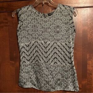 The Limited Silky Poly Sleeveless Blouse Black and White Geometric Design It#C76